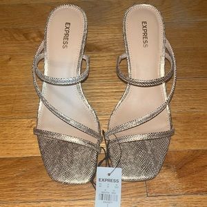 NWT Express Gold Strapped Kitten Sandals/Heels